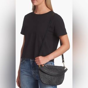 Clare V Petit Moyen Messenger Bag in Black